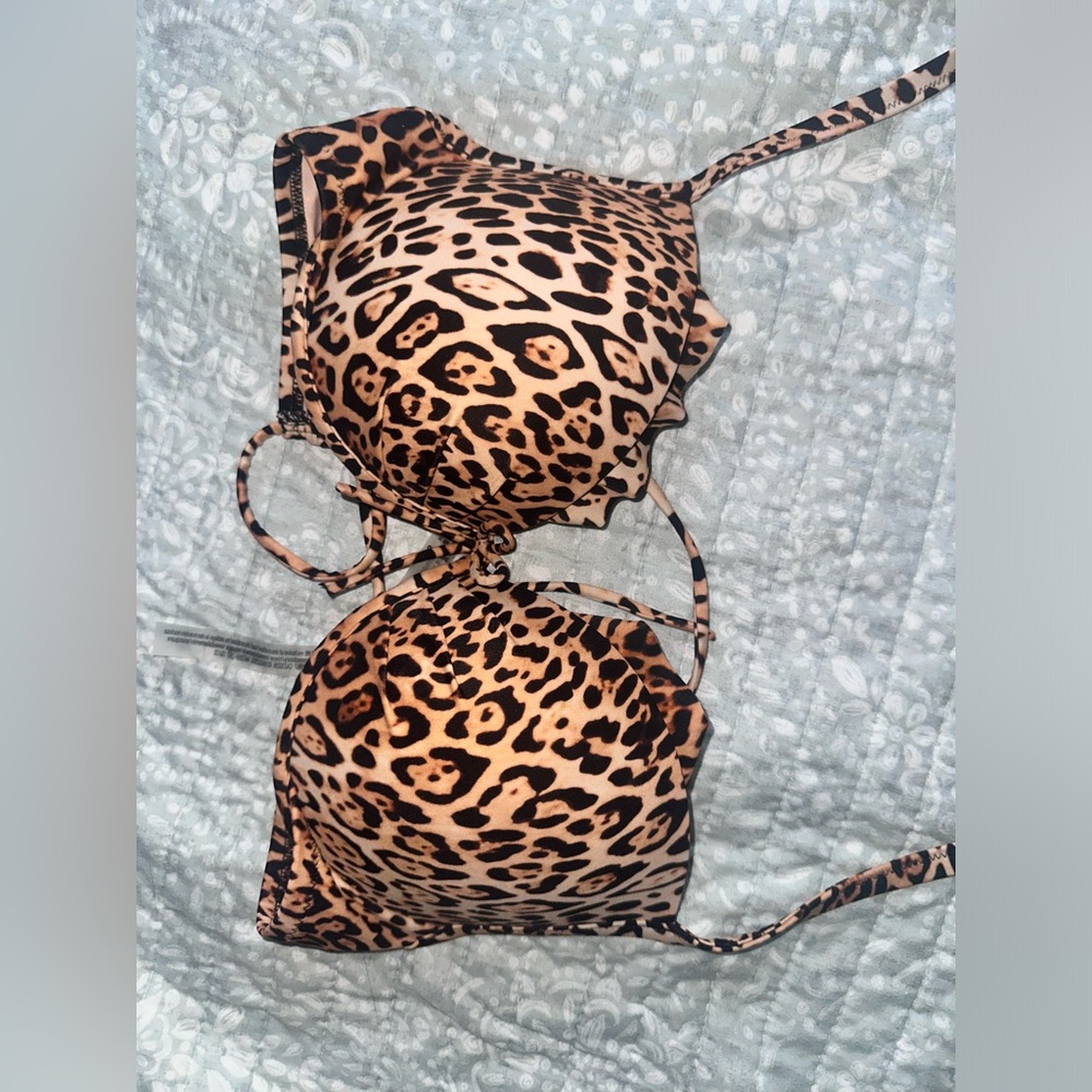 VS Bombshell bikini top